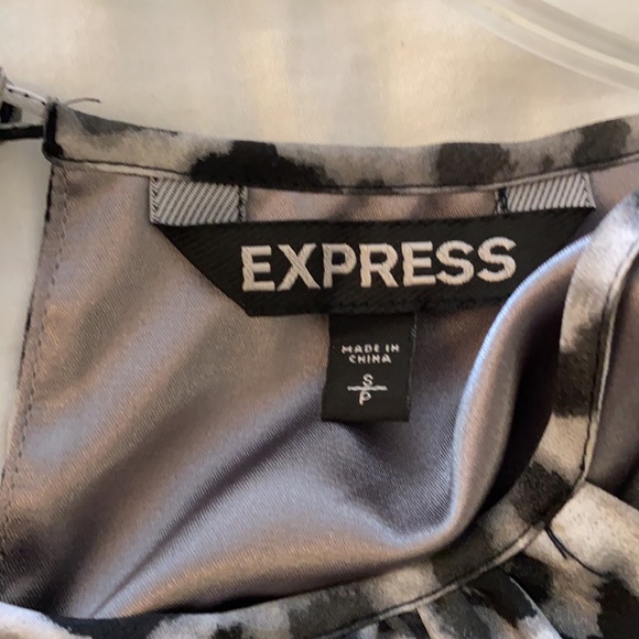 EXPRESS HALTER DRESS - Picture 5 of 5